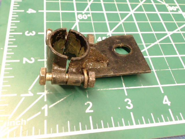 96592-00 Piper - BRACKET - Landing light switch nose gear