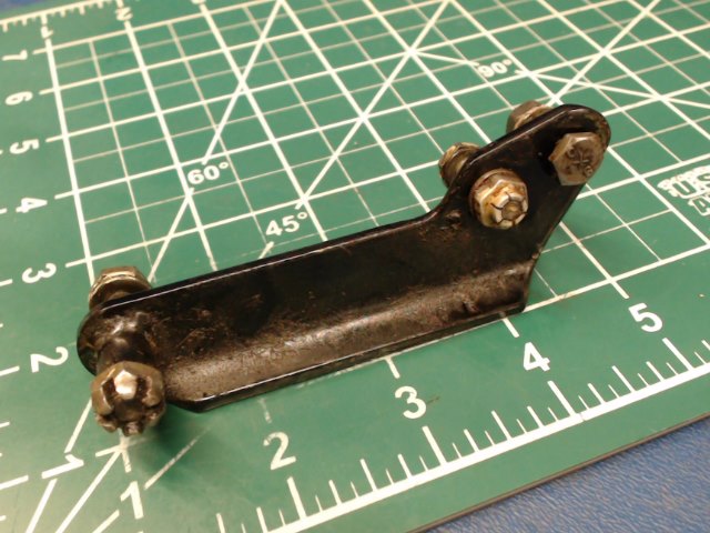 67114-00 Piper - Bracket-Shimmy Dampener