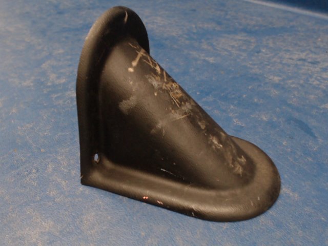 68687-15 Piper - COVER - Trim (Cracked)