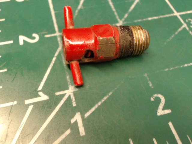 492 022 Piper - Valve - Fuel Drain (CCA-1550)
