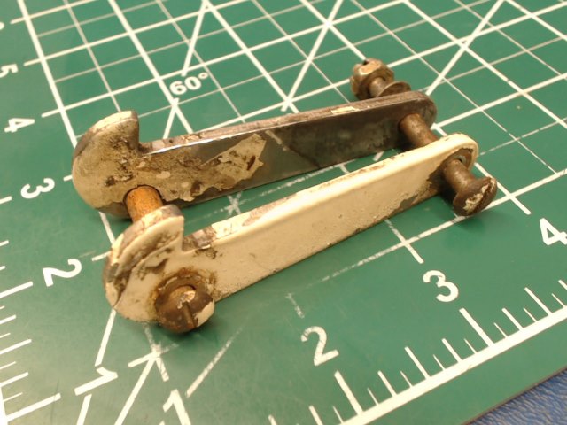 67028-00 Piper - QTY (2) HOOK - Main gear truss