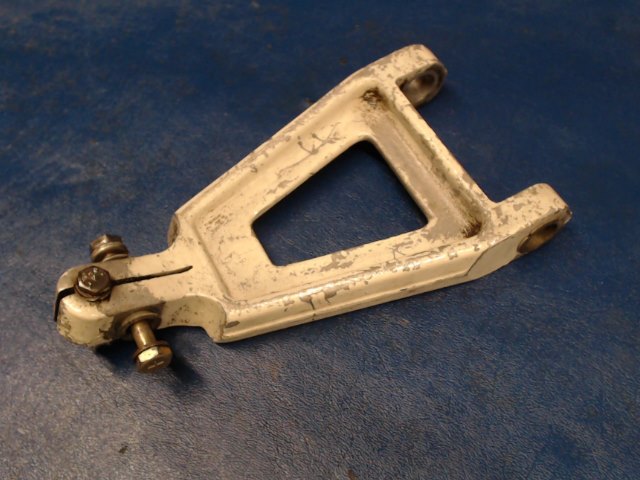 1743013-1 Cessna - TORQUE LINK ASSEMBLY-LOWER