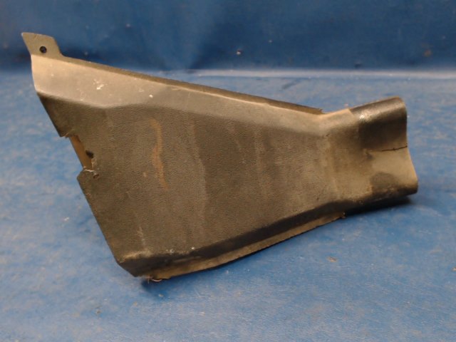 2413049-1 Cessna - OUTLET ASSY-HEATER LH (Cracked) See photos for details.