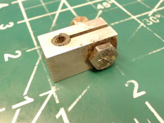 0411523 Cessna - Block-Cable Clamp