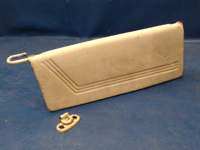 0700122-12 Cessna - Sun Visor - RH w/ Mounting Bracket