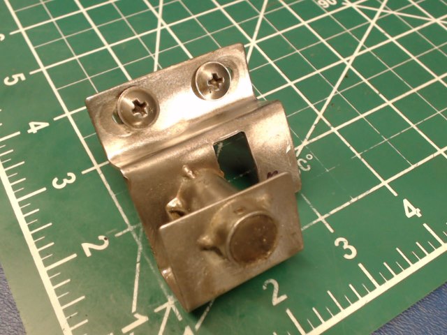 0511262-2 Cessna - ROTARY CLUTCH-RH (CRACKED) See Photos for details.