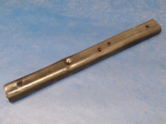 0513292-4 Cessna - Protector - Knee RH (Shin Guard)