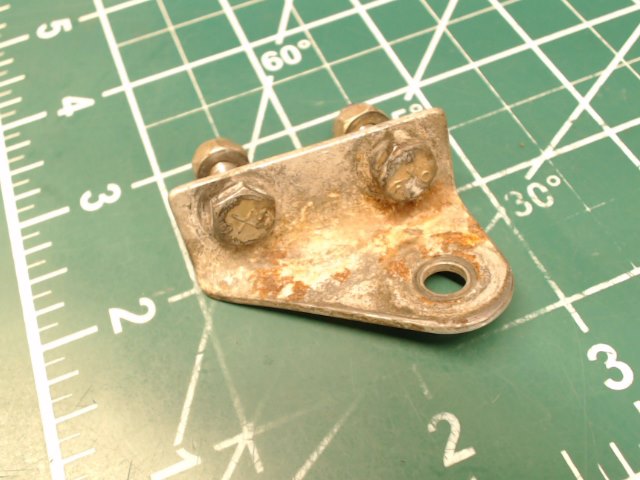 0510205-4 Cessna - Fitting - Seat Belt Attachment (Outboard RH Or Inboard LH)