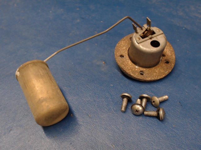 0523557-1 Cessna - TRANSMITTER-FUEL GAGE (INOP)
