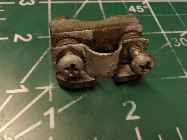 NPN Piper - Lug Clamp-Control Cable Support