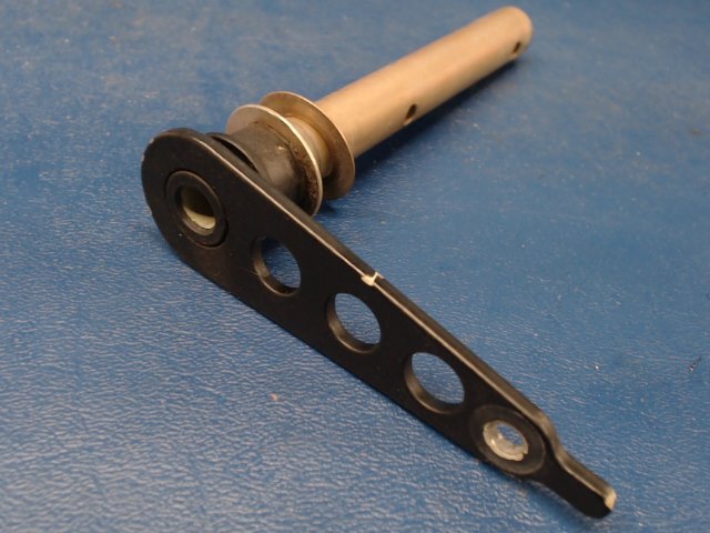 0961330-40 Cessna - SUPPORT WELD -RUDDER PEDAL