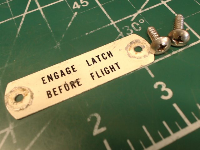 68555-05 Piper - Placard - Door Lock (Engage Latch Before Flight)