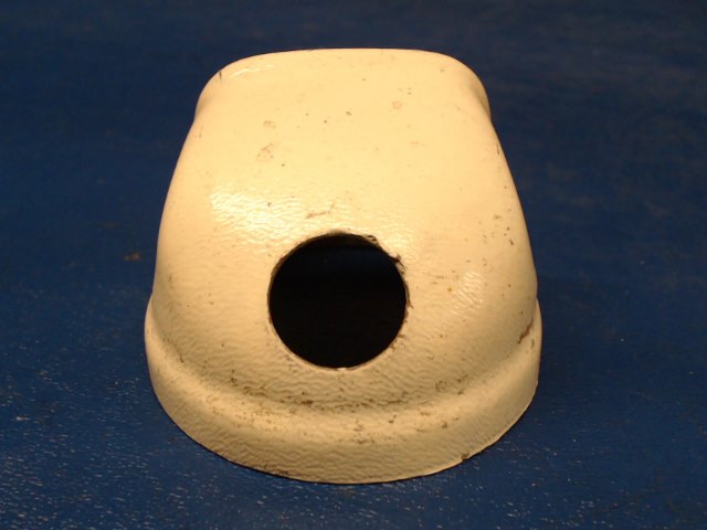 65735-18 Piper - Cup - Air Vent (Cracked)