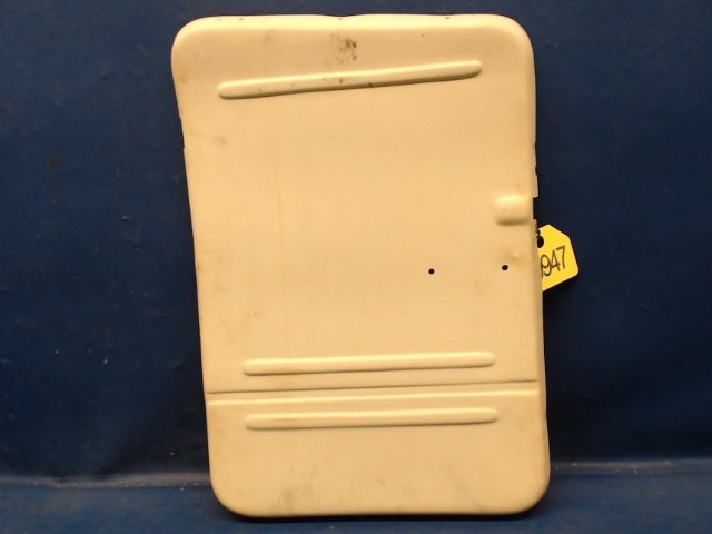 0715079-1 Cessna - PANEL - BAGGAGE DOOR(Cracked)