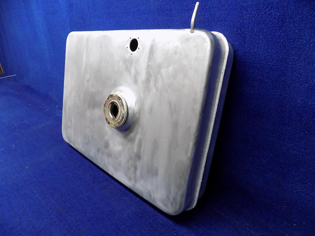 0426508-22 Cessna - TANK-FUEL RH (Item has pitting). See details.
