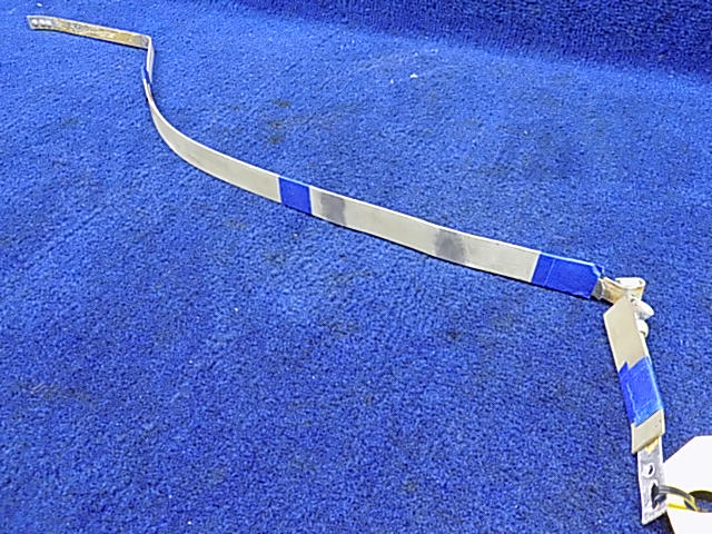 0523522-1 Cessna - STRAP-FUEL TANK INBOARD &amp; OUTBOARD w/Spacer (See Details)
