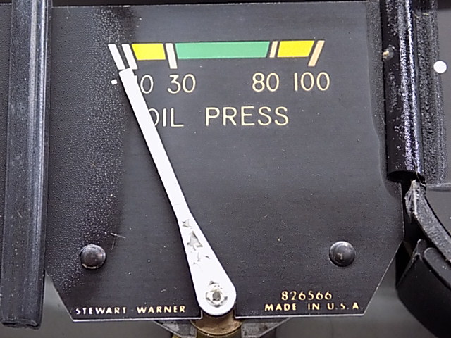 826566 Stewart Warner - GAUGE - OIL PRESSURE