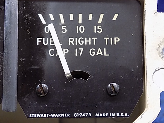 819475 Stewart Warner - Gauge - Fuel Right Tip Quantity Gage