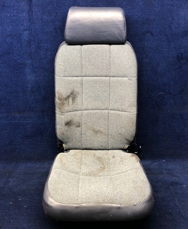 99385-01 Piper - Seat - Center Left Forward Facing