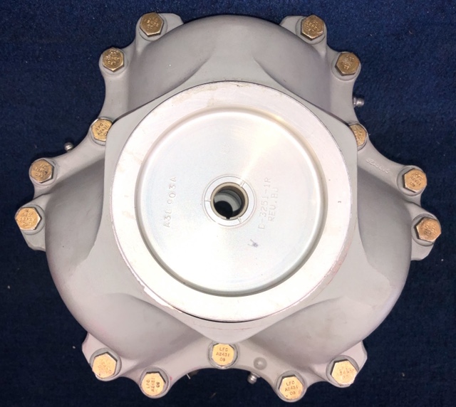 HC-C3YR-1RF Hartzell - 3 Blade Propeller (Hub Only)