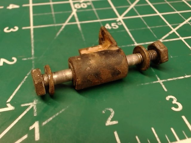 67202-00 Piper - Swivel ASSEMBLY