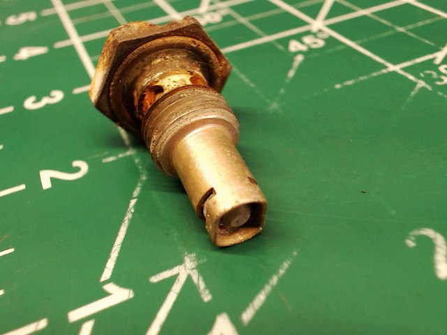 S2020-2 Cessna - Valve - Fuel Drain LH or RH (See details)
