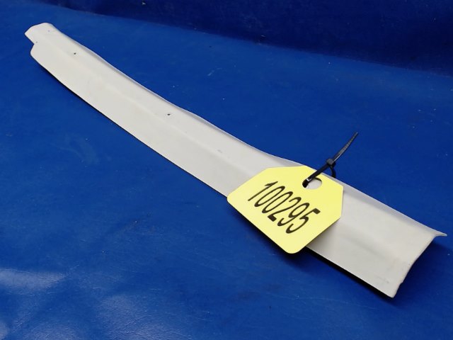2415014-3 Cessna - Cover - Center Post (See Details)