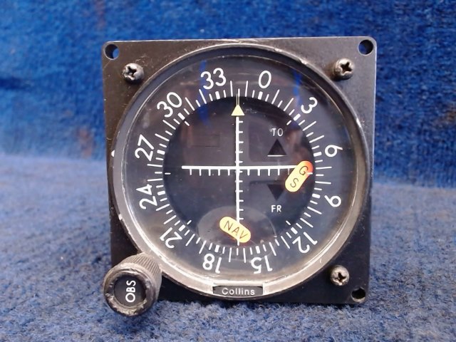 622-2083-003 Collins - IND-351 Indicator - VOR/LOC (Cracked behind knob - See photos)