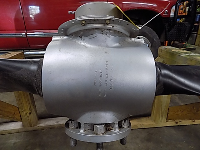 B2D34C214-A McCauley - 2 Blade Propeller ( Hub Only )