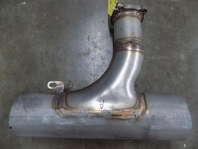 0850600-154 Cessna - Riser-LH Bank Center (New Surplus)