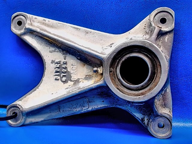 67042-12 Piper - FITTING - Aft trunnion