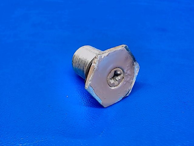 79C1 Cessna - DRAIN VALVE