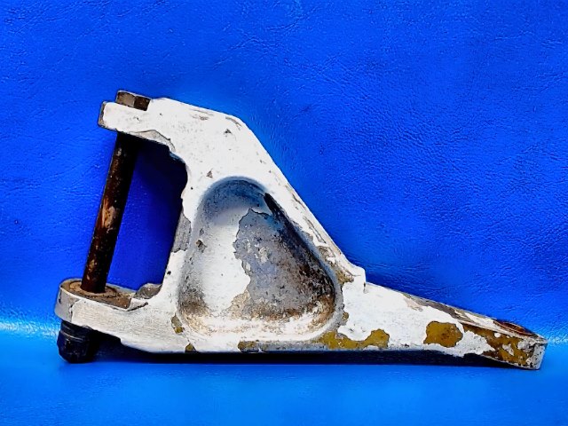 67012-00 Piper - Link. - Main Gear