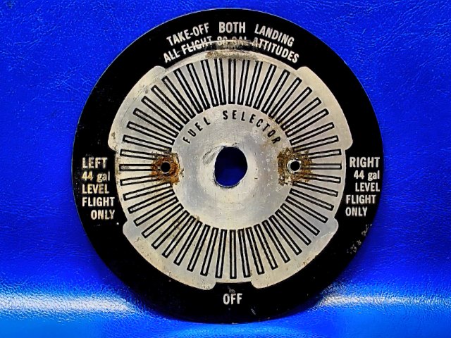 0705048-32 Cessna - Placard - Fuel Selector
