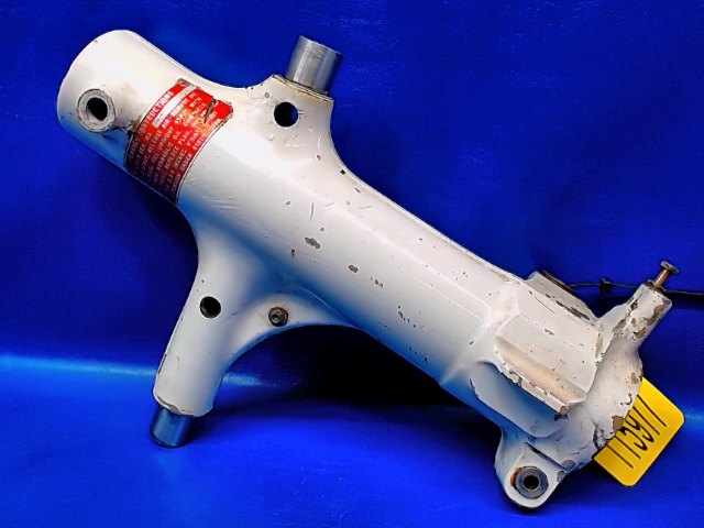 67926-00 Piper - TRUNNION- MAIN GEAR LH (ORIGINAL STYLE)