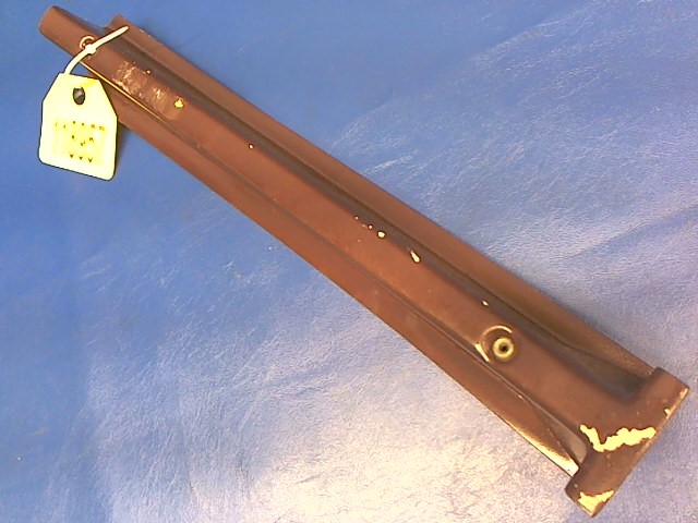 63125-03 Piper - Trim Strip - Window Post Left