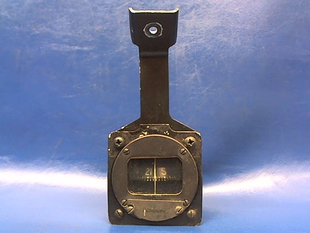 0713068-1 Cessna - COMPASS ASSEMBLY W/ MOUNTING BRACKET (See Details)