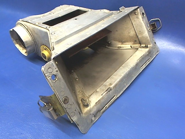 0750144-21 Cessna - Box - Carburetor Airbox ( SEE PHOTOS for Condition )