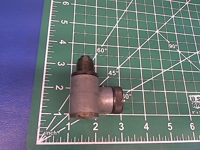451 910 Piper - ADAPTER - Tach Angle Drive Adapter