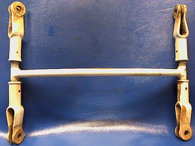 0813300-77 Cessna - TIE ROD ASSEMBLY