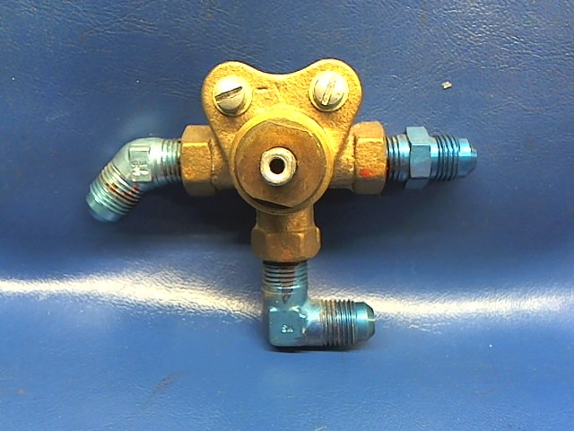 491 947 Piper - VALVE Fuel selector