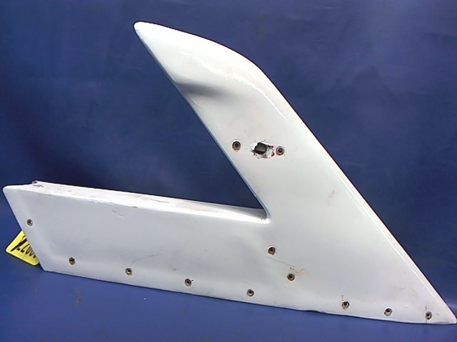 0831116-1 Cessna - Tip-Fin Stabilizer ( with antenna Fin-Tip)