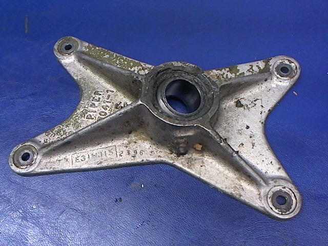 67040-12 Piper - FITTING - FORWARD TRUNNION LEFT