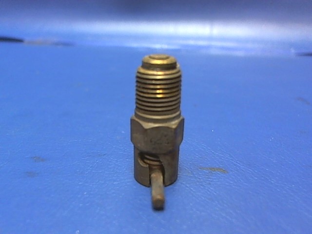 492 022 Piper - VALVE - Drain (CCA-1550) ) (Pet-Cock Type)