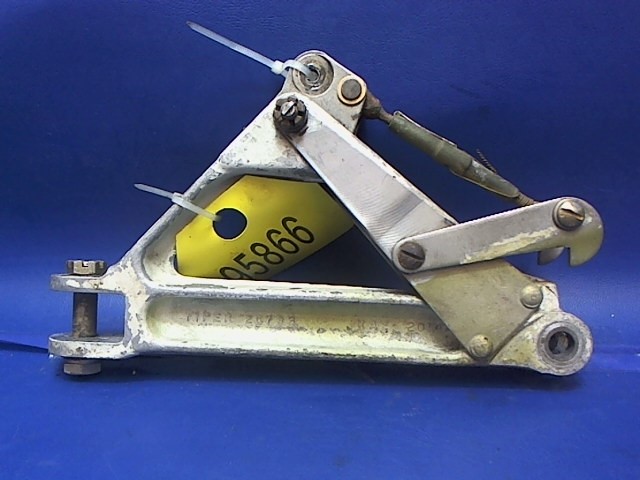 67025-05 Piper - Truss-Main Gear LH