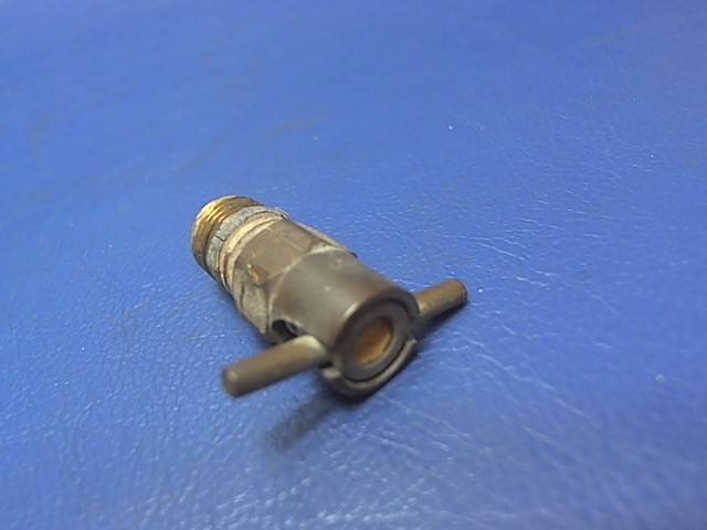 492 022 Piper - DRAIN - Fuel tank (CCA-1550) (Pet-Cock Type)