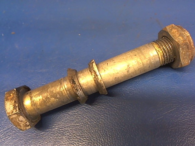 402 974 Piper - BOLT - (NAS464P9A-46)