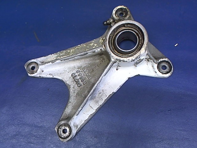 67042-12 Piper - FITTING - Aft trunnion