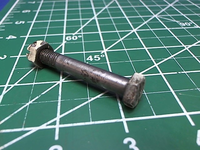 400 165 Piper - BOLT- (AN5-22)