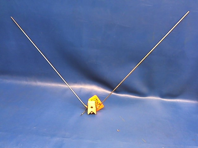 V-Pole Cessna - Omni - Receiving Antenna W/Block - See photos
